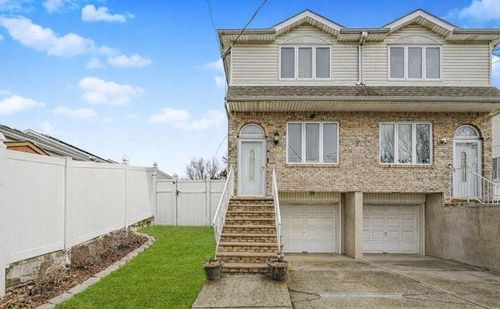 1167 Rockland Ave, Staten Island, NY, 10314-4942 | Card Image