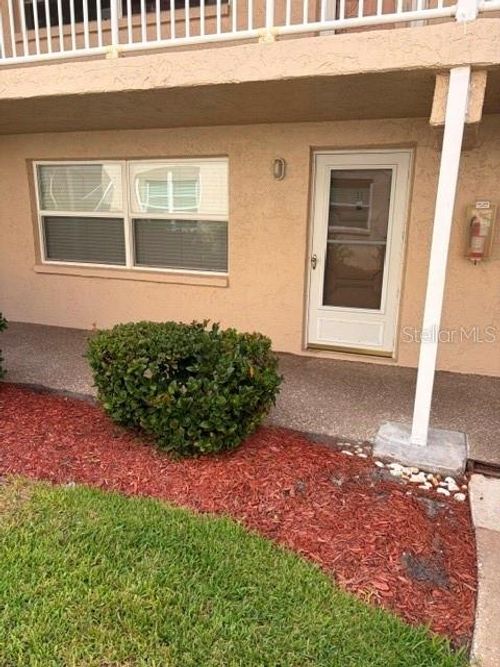 11-10034 64th Ave N, St Petersburg, FL, 33708-3556 | Card Image