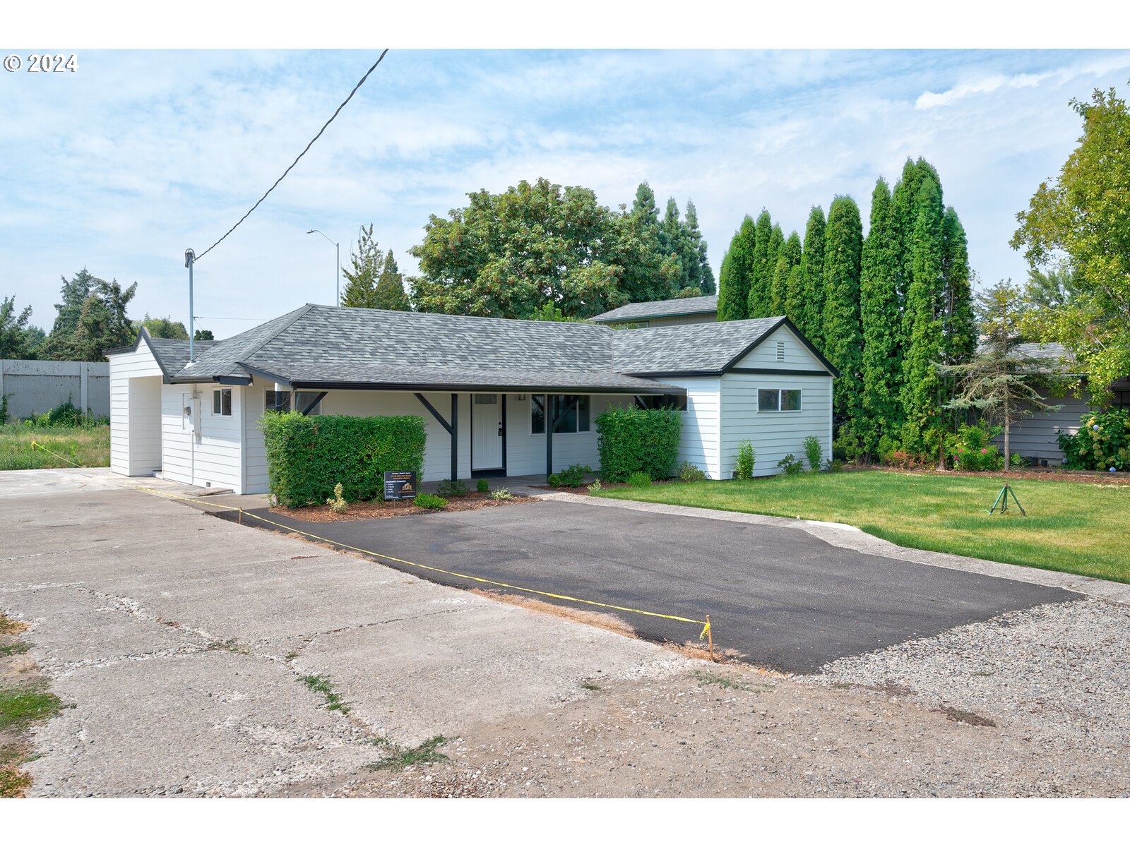 Fisher Rd, Salem, OR 97305