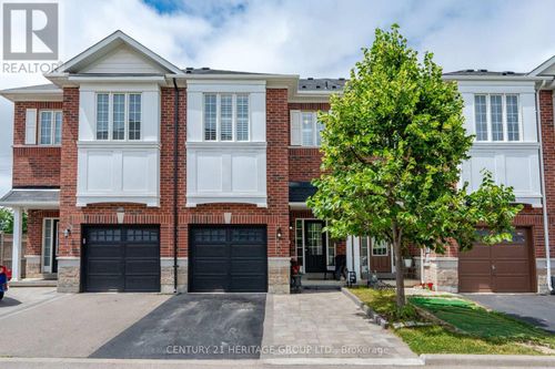 13303 Bathurst St, Richmond Hill, ON, L4E0Z6 | Card Image
