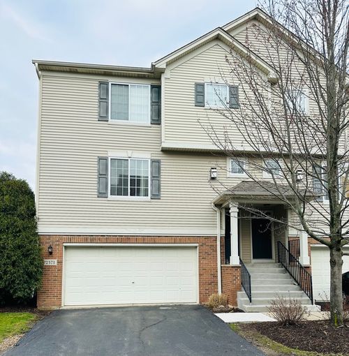 2371 Lundquist Dr, Aurora, IL, 60503-3634 | Card Image