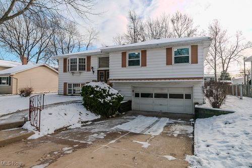 36548 Lakehurst Dr, Eastlake, OH, 44095-1155 | Card Image