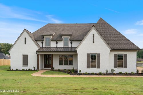 4364 Brooke Dr, Nesbit, MS, 38651-1101 | Card Image