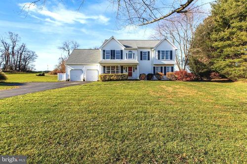 107 Skyview Ln, AVONDALE, PA, 19311-9607 | Card Image