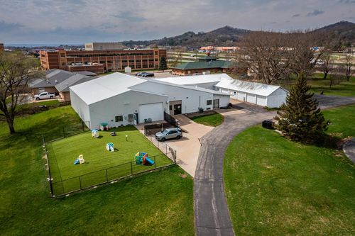 3220 Kinney Coulee Road, La Crosse, WI, 54650 | Card Image