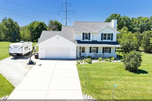 2146 Deer Point Lane, Rockland, WI, 54115 | Card Image