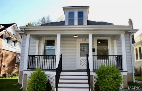 608 W 2nd Street, Washington, MO, 63090 | Card Image
