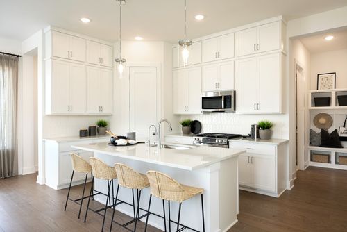 8001 Ermis Farm Road, Austin, TX, 78745 | Card Image