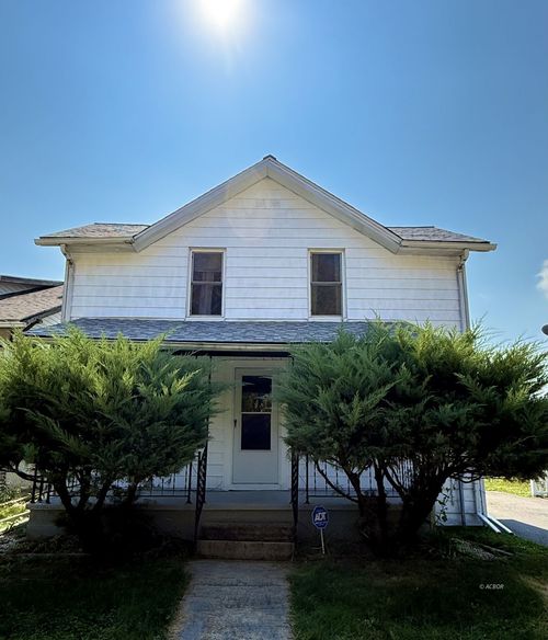 568 Turner St, Elyria, OH, 44035-5334 | Card Image