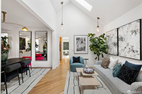 424 28th St, San Francisco, CA, 94131-2218 | Card Image