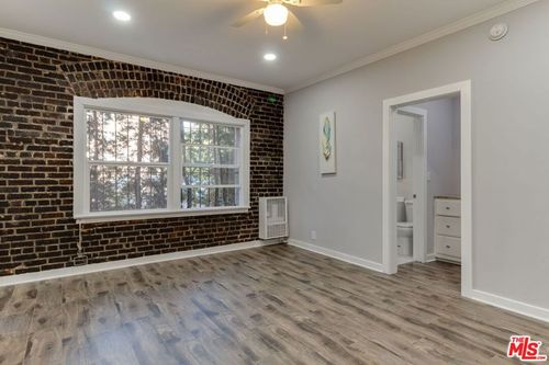 730 S Catalina St, Los Angeles, CA, 90005 | Card Image