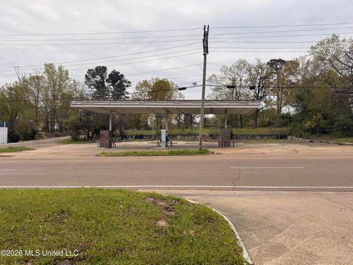 375 E Mcdowell Road, Jackson, MS, 39204 | Card Image