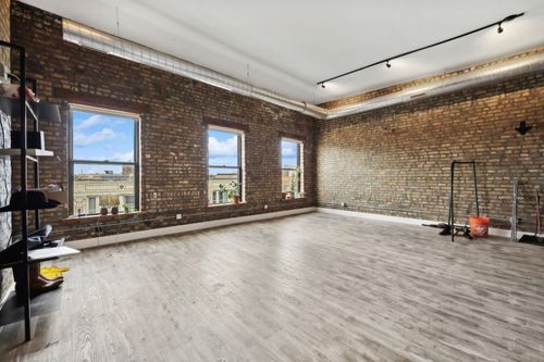 f-1572 N Milwaukee Ave, Chicago, IL, 60622-2513 | Card Image