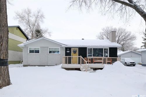 1445 Shannon Road, Regina, SK, S4S5L4 | Card Image