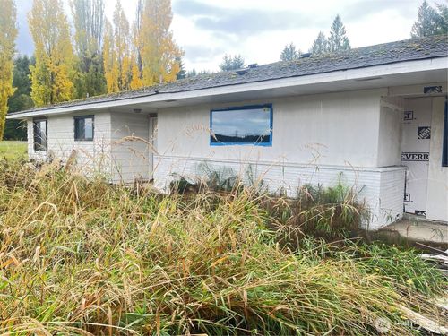 688 Big Hanaford Rd, Centralia, WA, 98531-9101 | Card Image