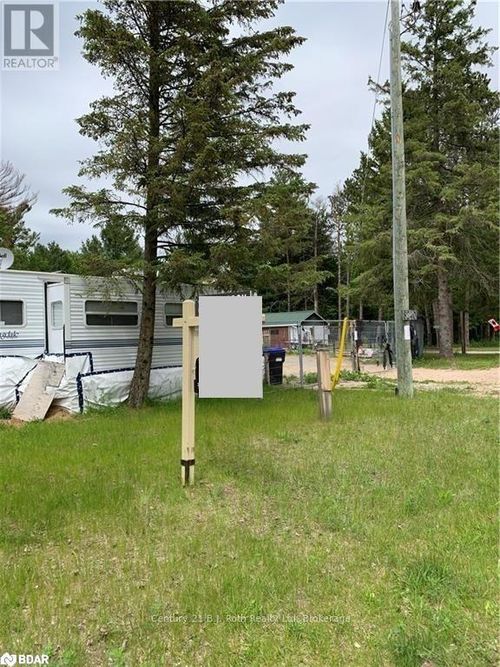 8240 Main St, Everett, ON, L0M1J0 | Card Image