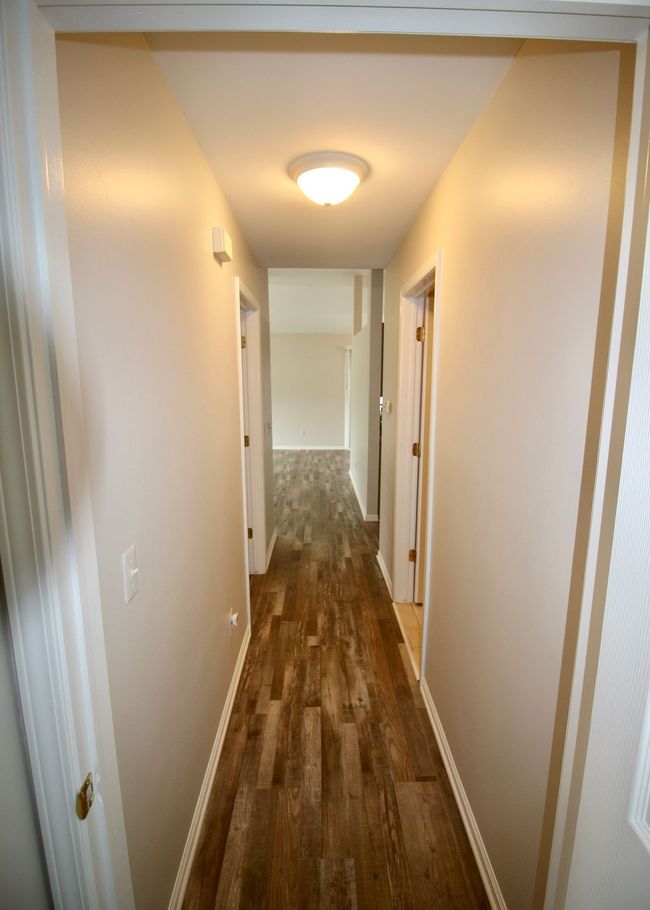 New vinyl flooring in hallway too! | Image 21