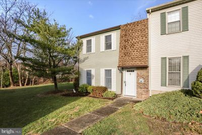 510 Lopax Road, Townhouse with 3 bedrooms, 2 bathrooms and null parking in HARRISBURG PA | Image 3