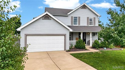 8 Jacqueline Cir, O Fallon, MO, 63368-7882 | Card Image