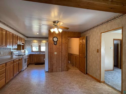 213 22nd Ave E, Ashland, WI, 54806-2323 | Card Image