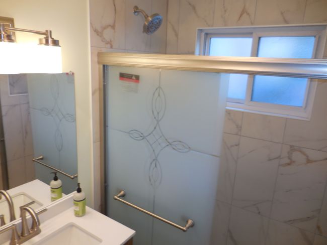 APT-101 - 391 Park Ave, Condo with 2 bedrooms, 1 bathrooms and 1 parking in Highland Park IL | Image 6