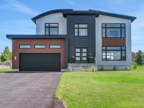 46 Forest Hill Rd, Long Sault, ON, K0C1P0 | Card Image