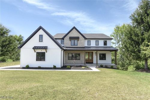 17440 Sawgrass Cir, North Royalton, OH, 44133-7502 | Card Image