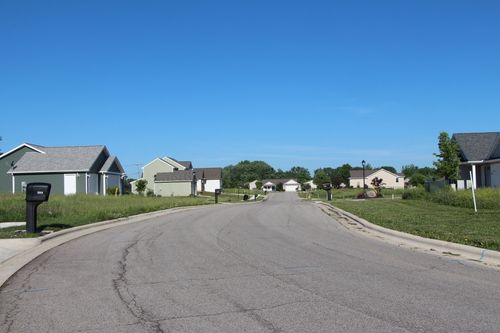 2271 Highlander Dr, Warsaw, IN, 46580-8523 | Card Image