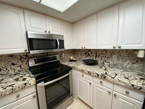 apt-m210-105 Deer Creek Rd, Deerfield Beach, FL, 33442-7996 | Card Image
