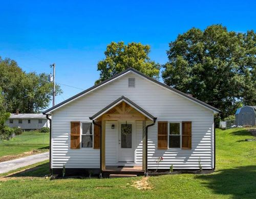 111 Ell St, Greeneville, TN, 37743-5415 | Card Image