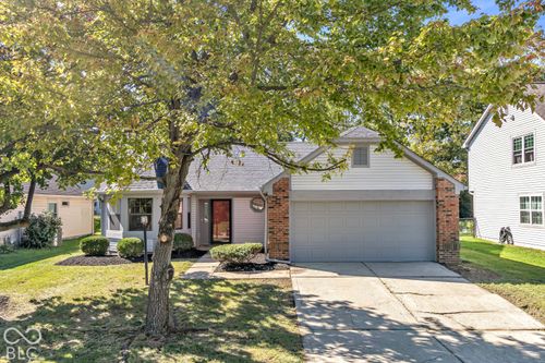 6264 Old Barn Ct, Indianapolis, IN, 46268-4046 | Card Image