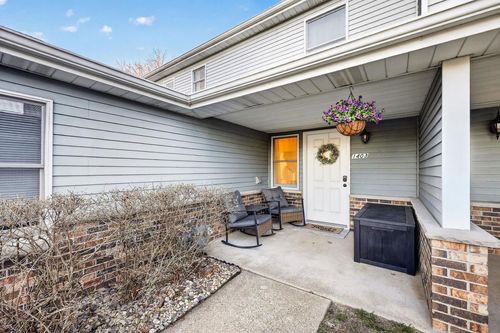 1403 8th St, Reedsburg, WI, 53959-1427 | Card Image