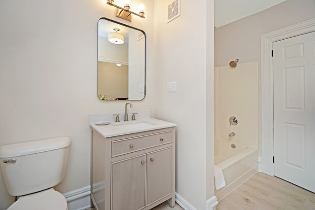 1005 Hovey Ave, House other with 3 bedrooms, 4 bathrooms and 11 parking in Normal IL | Image 67