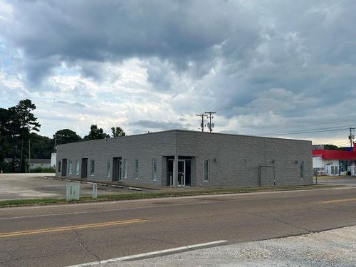 13728 Highway 69a, Big Sandy, TN, 38221-3603 | Card Image