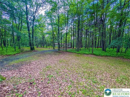 540 Lonesome Ln, Palmerton, PA, 18071-3405 | Card Image