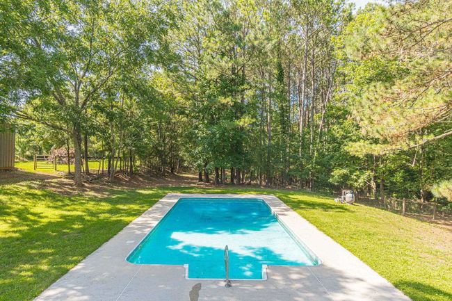 1130 Coan Dr, Home with 3 bedrooms, 2 bathrooms and null parking in Locust Grove GA | Image 40