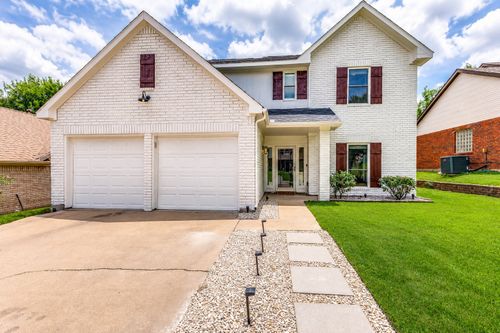 10025 Long Rifle Dr, Fort Worth, TX, 76108-4154 | Card Image