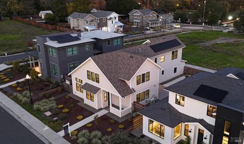 1010 Trentadue Way, Healdsburg, CA, 95448-4792 | Card Image