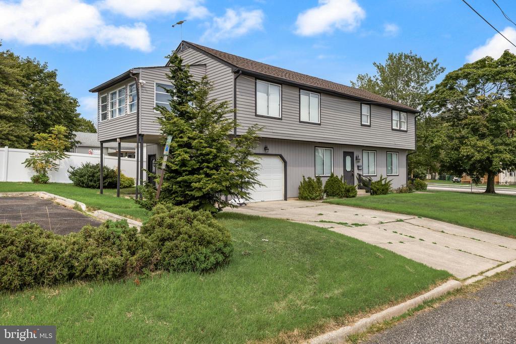 Residential in WEST DEPTFORD 3