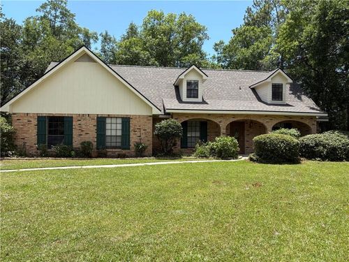 101 E Queensbury Dr, Slidell, LA, 70461-4919 | Card Image