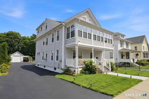 40 Convent Ave, Norwich, CT, 06360-4717 | Card Image