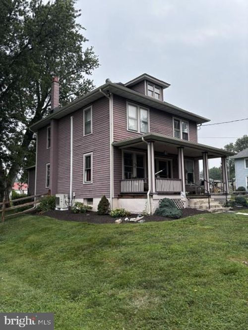 621 3rd Ave, Atglen, PA, 19310-9434 | Card Image