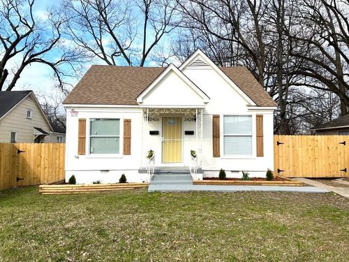 2426 Lamar Cir, Memphis, TN, 38114-3705 | Card Image