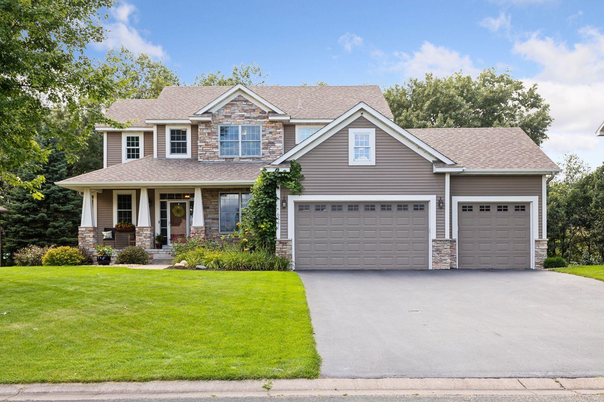 Langer Ln, Hugo, MN 55038