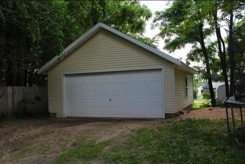 123 W Walnut St, Stanton, MI, 48888-9217 | Card Image