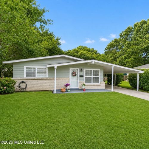 1652 Sunset Blvd, Biloxi, MS, 39531-3424 | Card Image