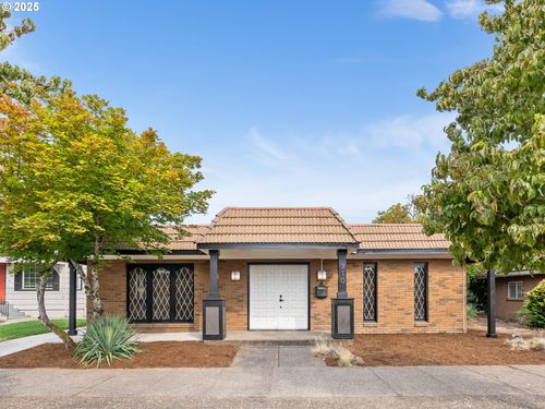 310 Nw 3rd Ave, Canby, OR, 97013-3603 | Card Image