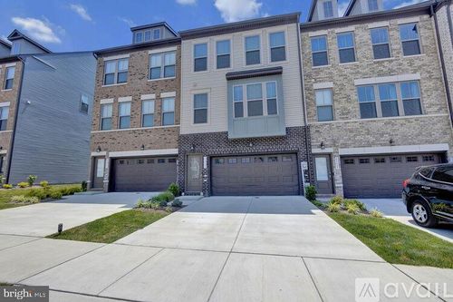 6923 Gladebrook Rd, BRANDYWINE, MD, 20613-5964 | Card Image
