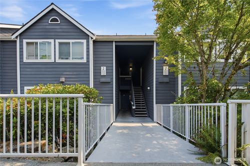 j202-12611 109th Ct Ne, Kirkland, WA, 98034-6497 | Card Image