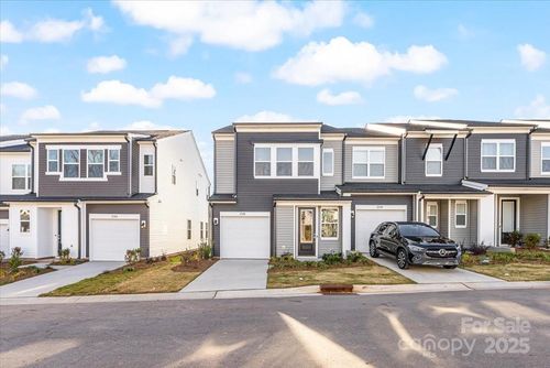 2300 Endeavor Run, Charlotte, NC, 28269-4907 | Card Image